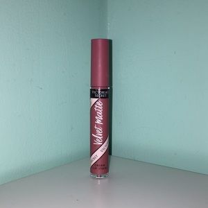 Victoria’s Secret Velvet Matte Cream Lip Stain